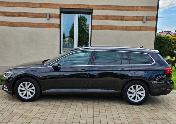 Volkswagen Passat cena 63800 przebieg: 180000, rok produkcji 2019 z Tuszyn małe 562